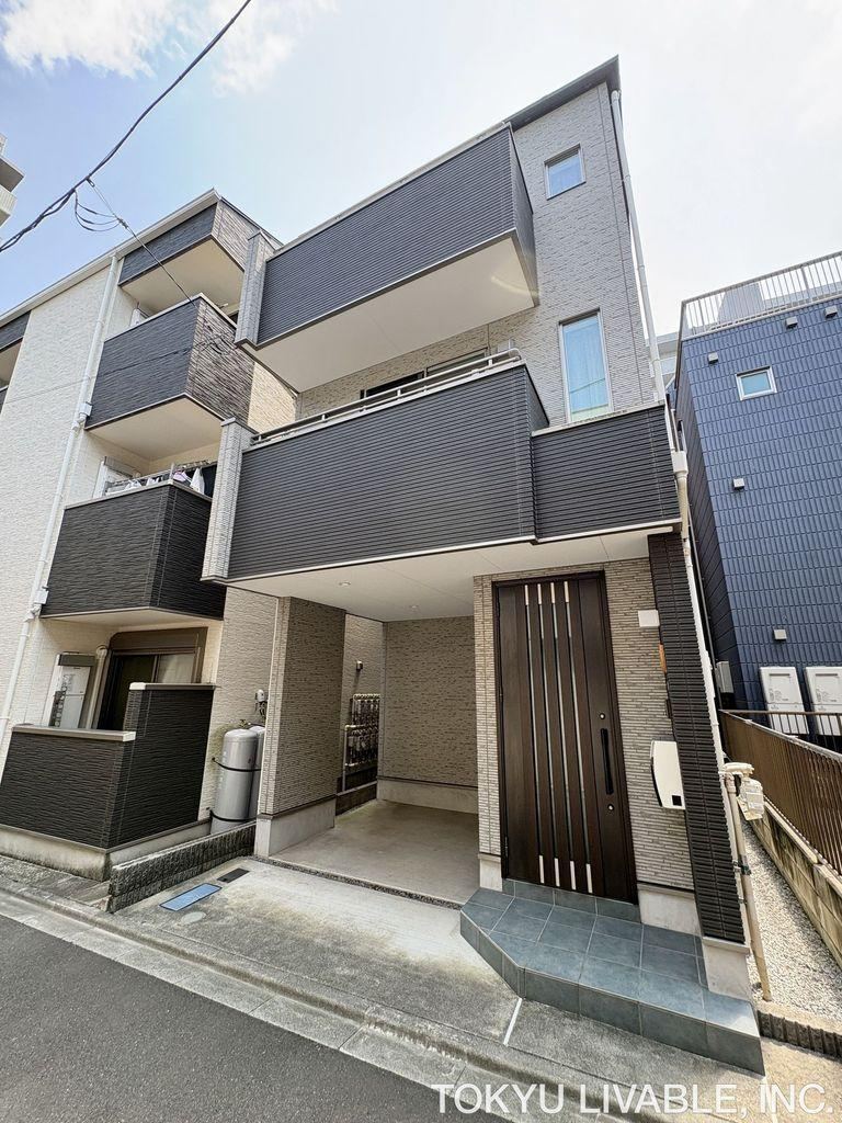 2LDK+S house in Arakawa Ward, Tokyo - Photo 1