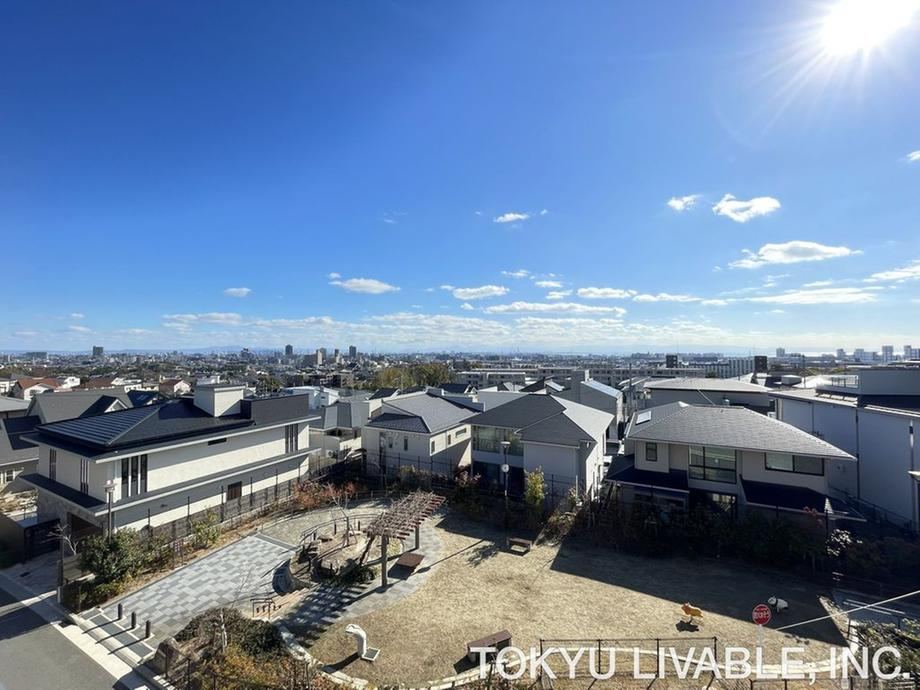 4LDK apartment in Nishinomiya, Hyogo - Photo 1