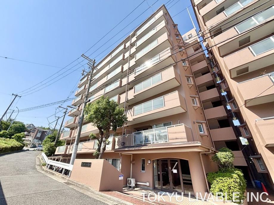 3LDK apartment in Nagata Ward, Kobe, Hyogo - Photo 1