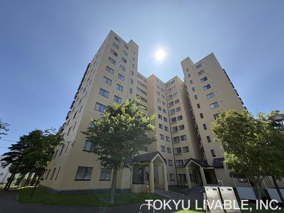 3LDK apartment in Atsubetsu Ward, Sapporo, Hokkaido - Photo 1