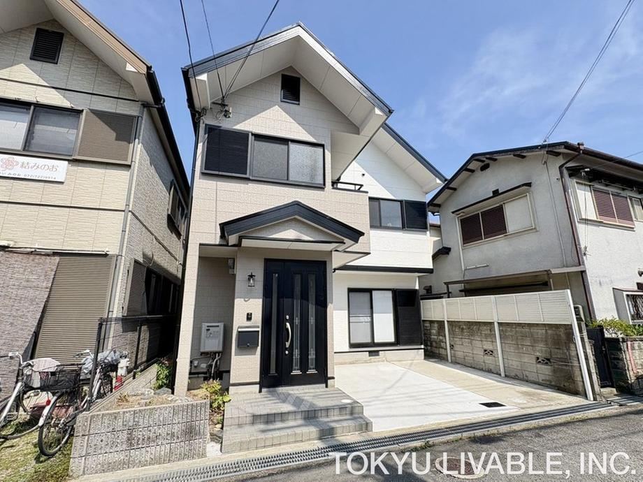 4LDK house in Mino, Osaka - Photo 1