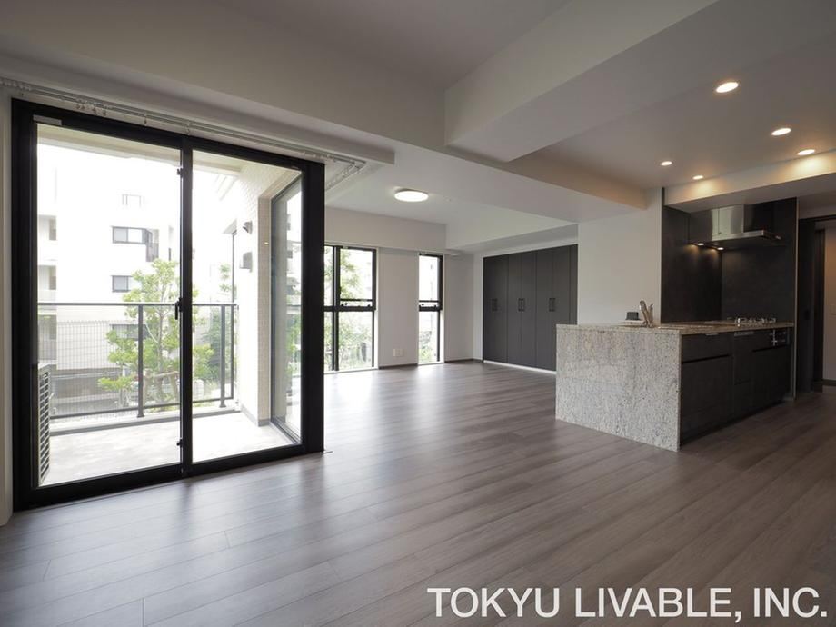 3LDK apartment in Nishinomiya, Hyogo - Photo 1