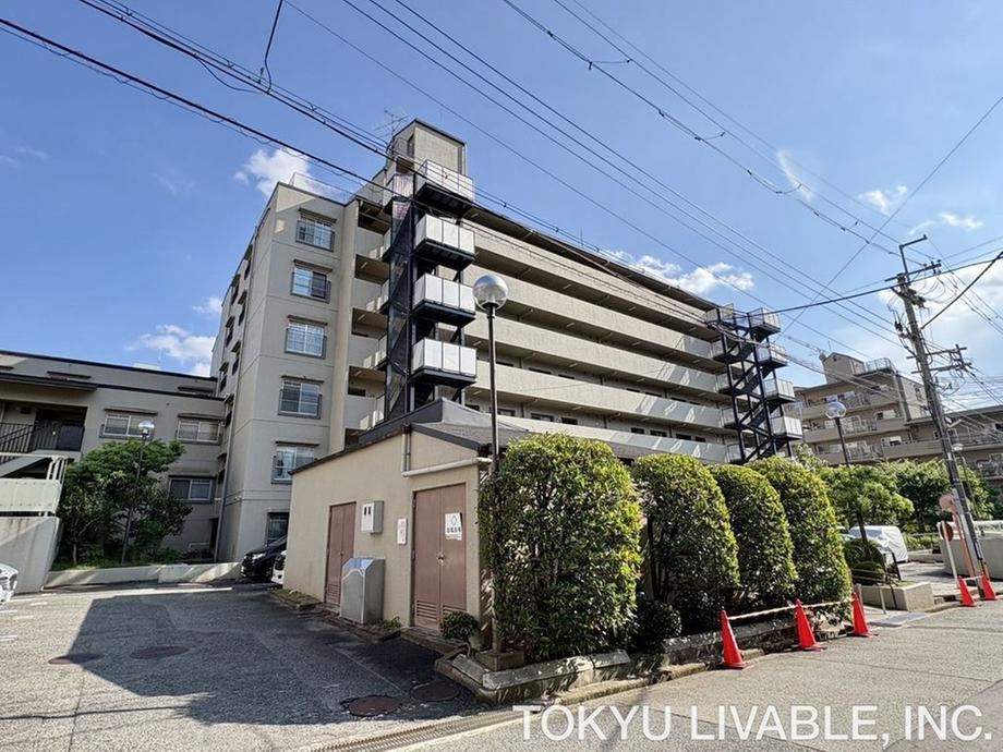 2LDK+S apartment in Mino, Osaka - Photo 1