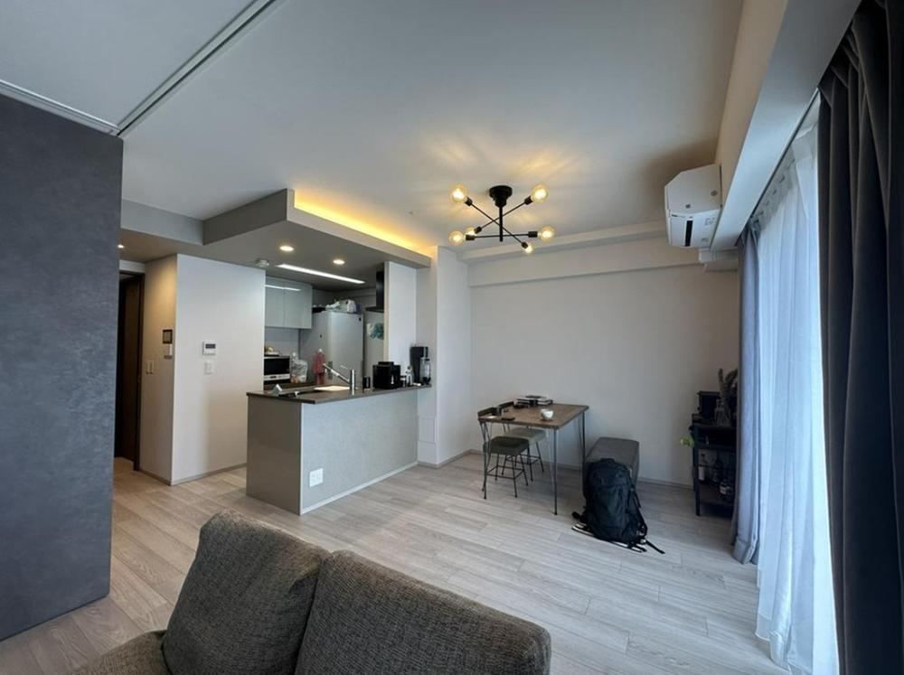 2LDK apartment in Nishi Ward, Osaka - Photo 1