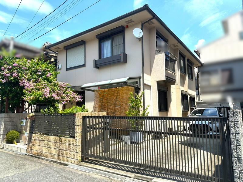 4LDK house in Higashisumiyoshi Ward, Osaka - Photo 1