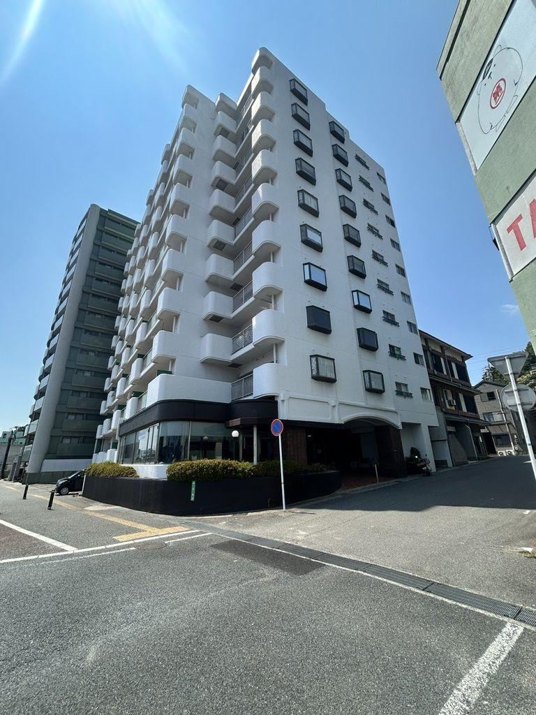 3LDK apartment in Shimonoseki, Yamaguchi - Photo 1