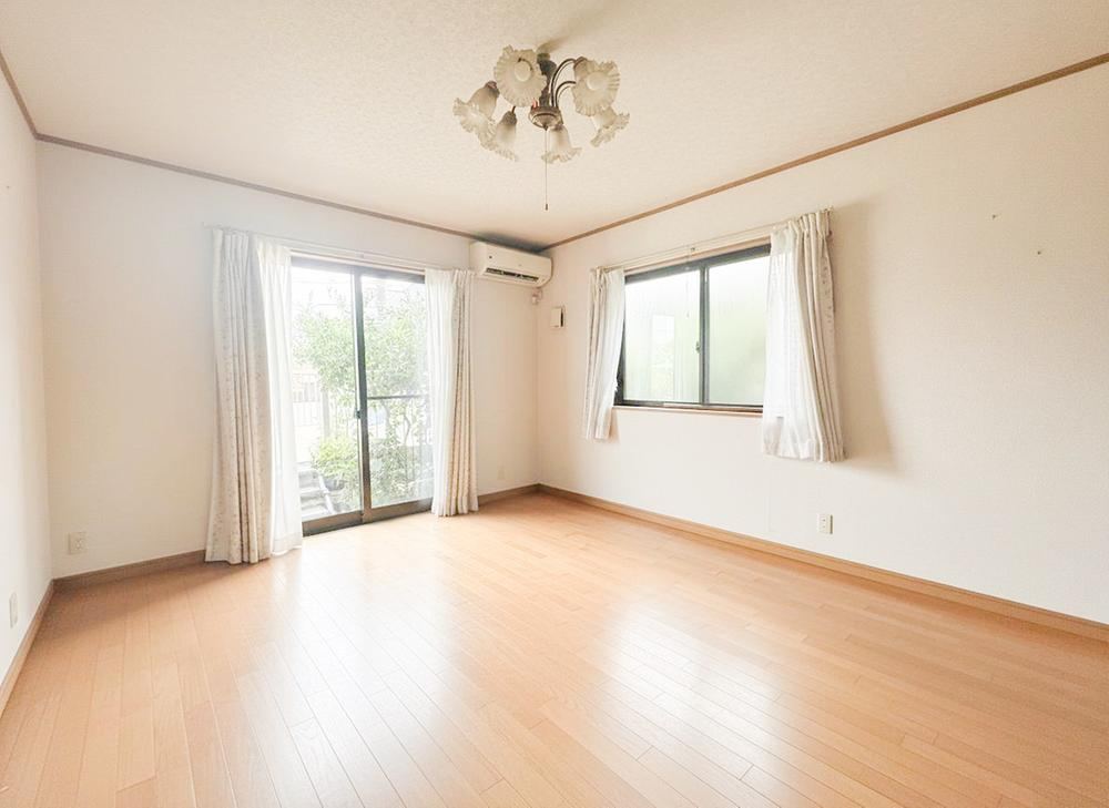 4LDK house in Hachioji, Tokyo - Photo 1