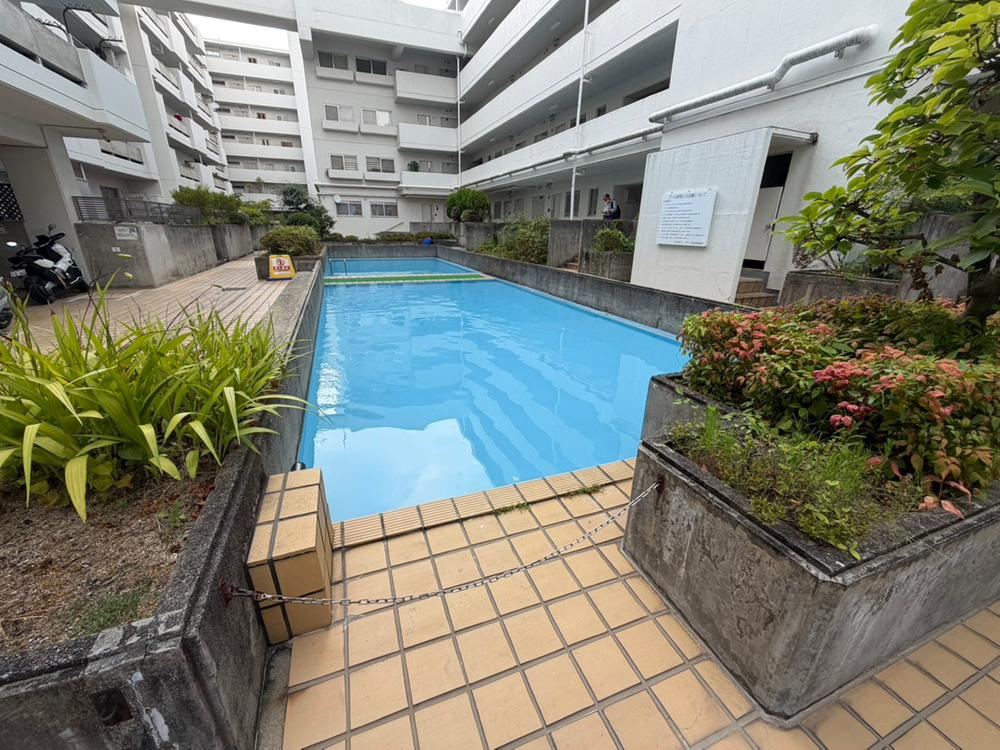 3LDK apartment in Toyonaka, Osaka - Photo 1