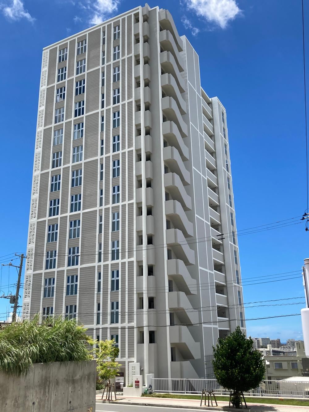 3LDK apartment in Naha, Okinawa - Photo 1