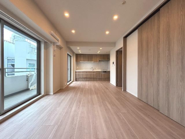 2LDK apartment in Bunkyo Ward, Tokyo - Photo 1