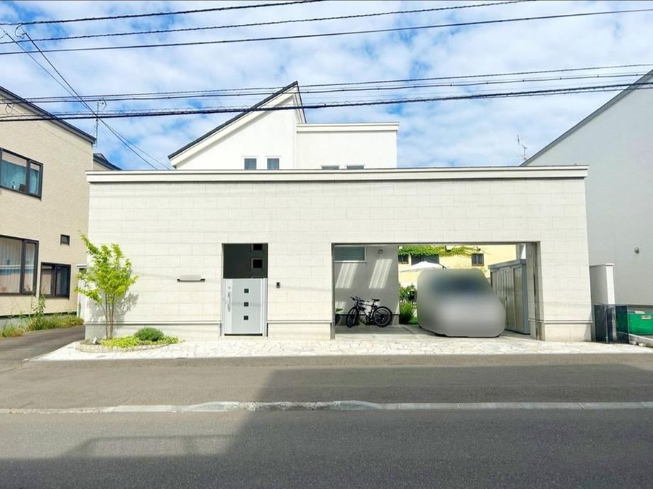 4LDK house in Minami Ward, Sapporo, Hokkaido - Photo 1