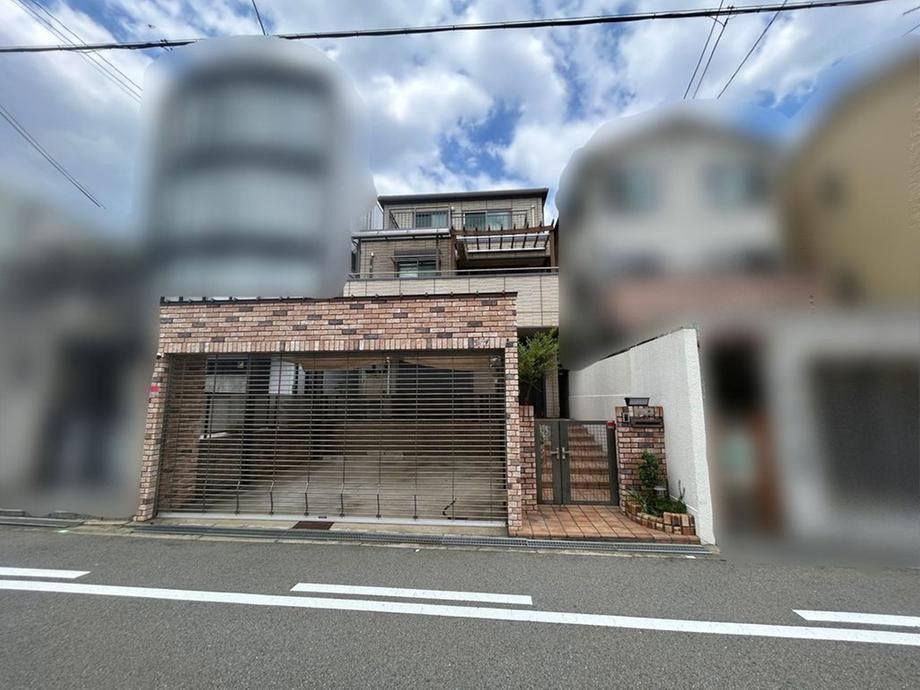 7LDK+S house in Higashisumiyoshi Ward, Osaka - Photo 1