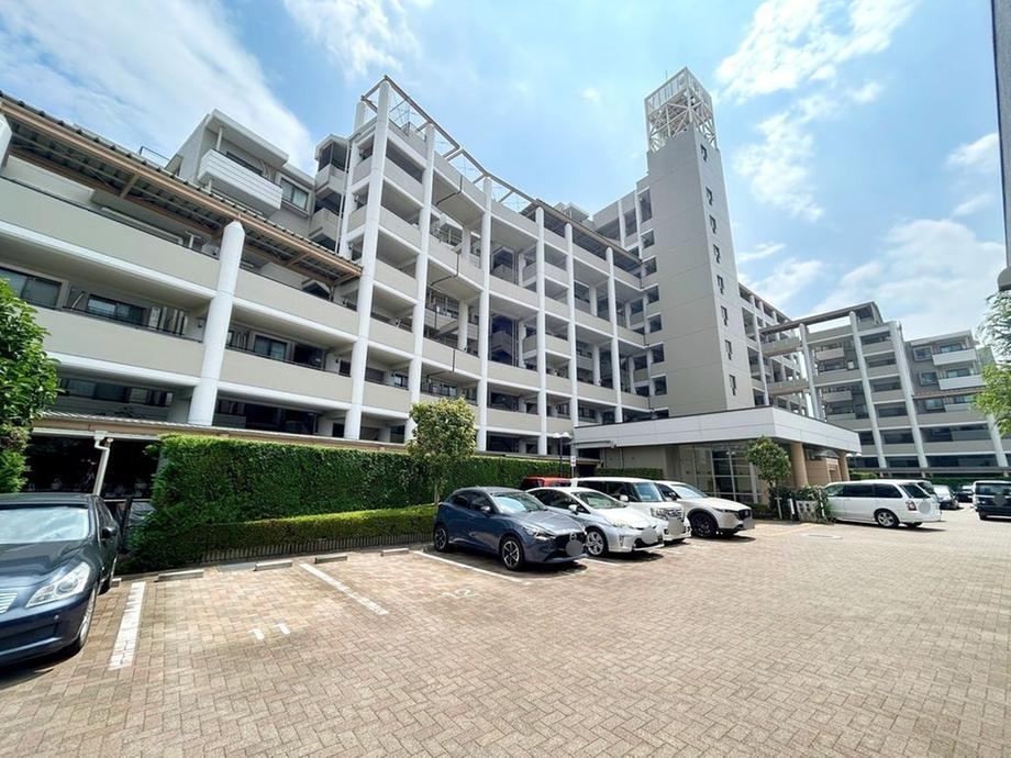 5LDK apartment in Sayama, Saitama - Photo 1