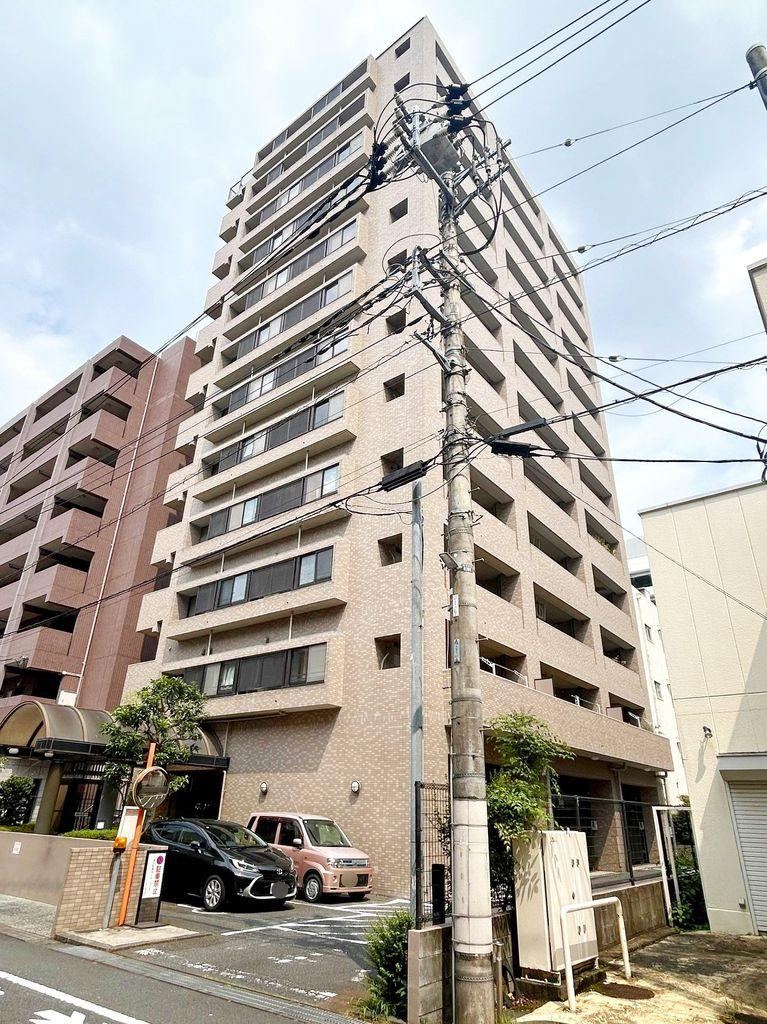 3LDK apartment in Ome, Tokyo - Photo 1