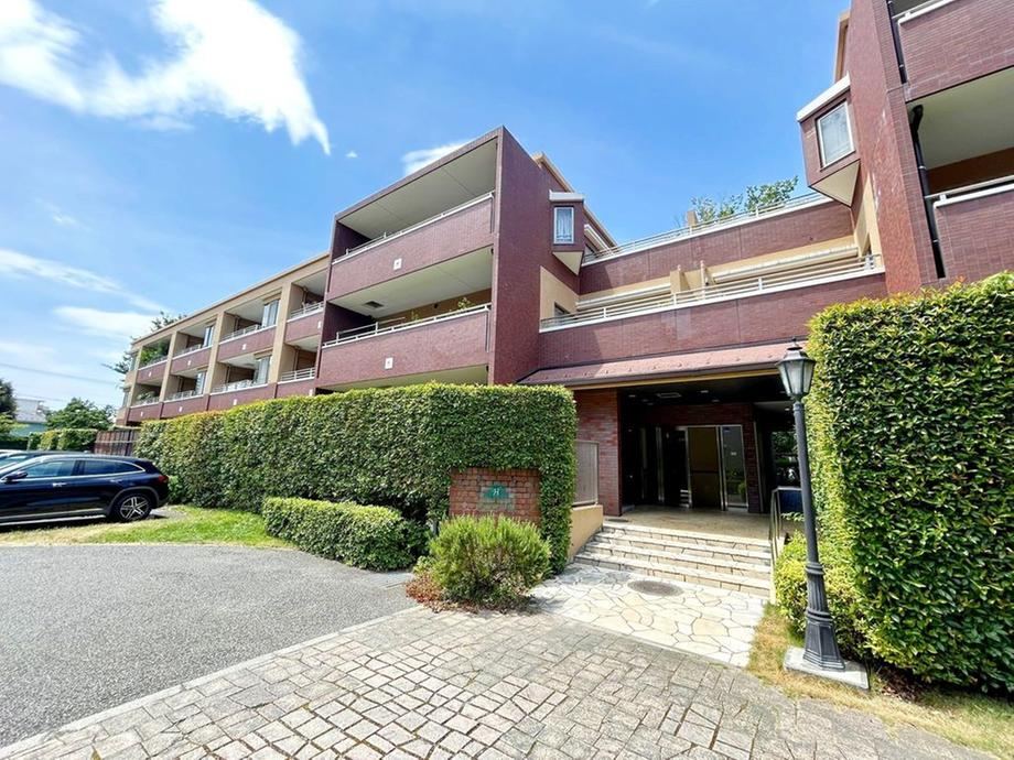 3LDK apartment in Nishitokyo, Tokyo - Photo 1