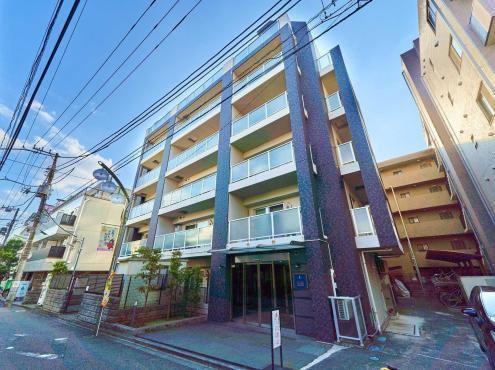 3LDK apartment in Setagaya Ward, Tokyo - Photo 1