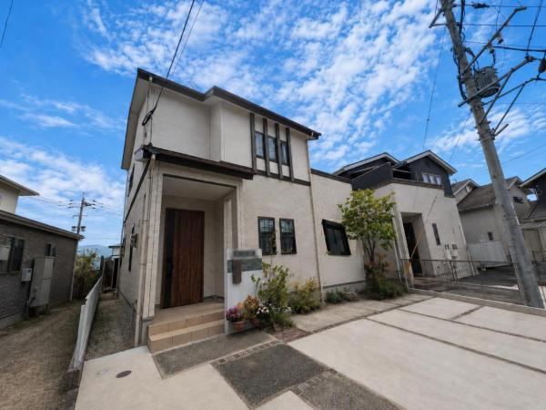 4LDK house in Hakata Ward, Fukuoka - Photo 1