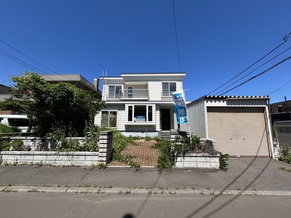 5LDK house in Minami Ward, Sapporo, Hokkaido - Photo 1