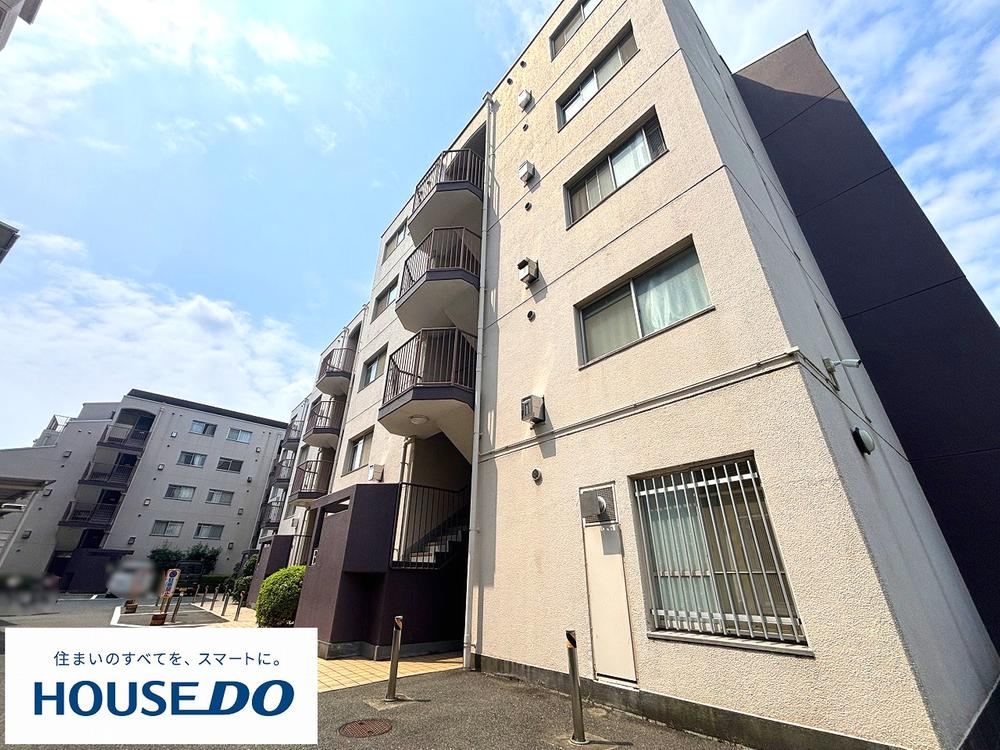 3LDK apartment in Hirakata, Osaka - Photo 1