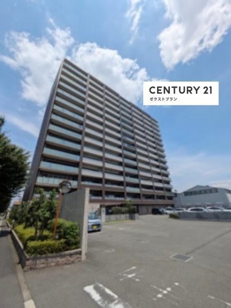 3LDK apartment in Maebashi, Gunma - Photo 1