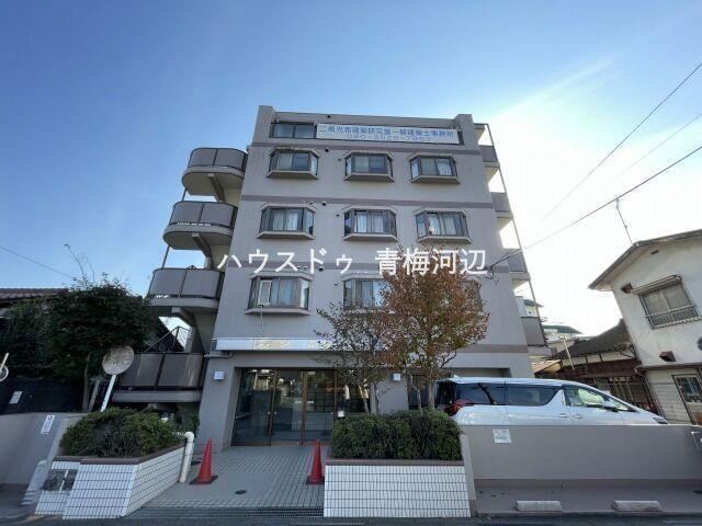 3DK apartment in Ome, Tokyo - Photo 1