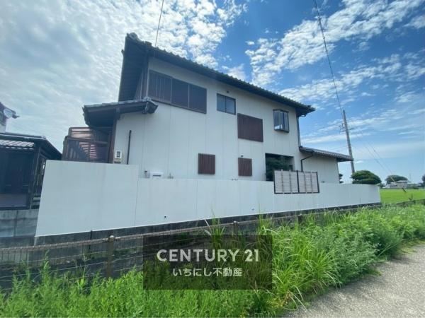 4LDK house in Ichinomiya, Aichi - Photo 1