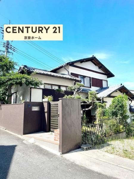 4LDK house in Ikoma, Nara - Photo 1