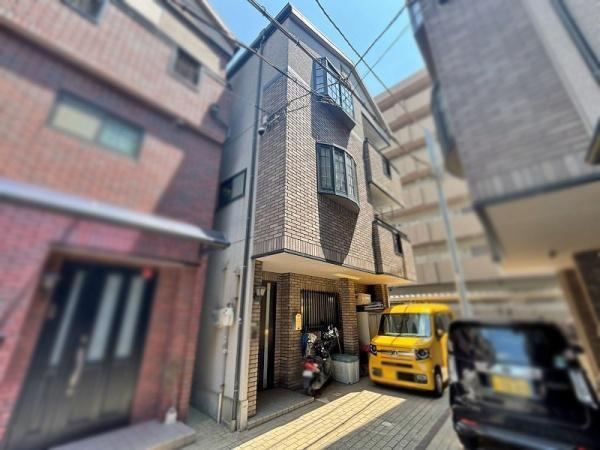 5LDK house in Ino Ward, Osaka - Photo 1