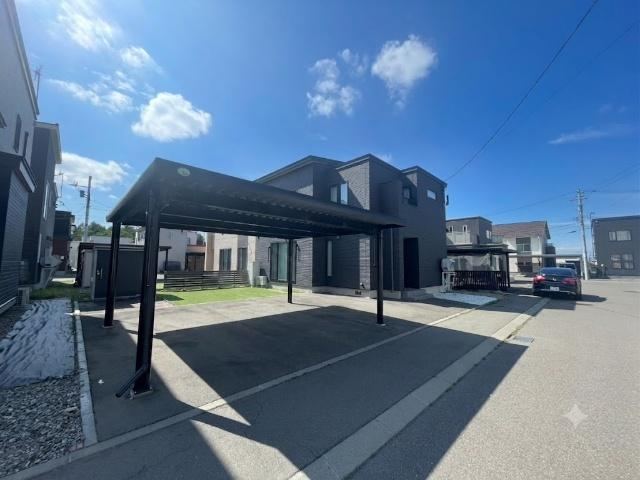4LDK house in Obihiro, Hokkaido - Photo 1