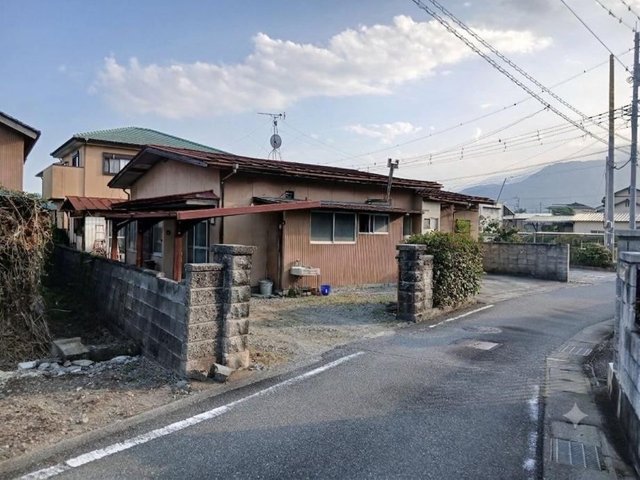 338 m² land in Fujikawa, Minamikoma District, Yamanashi - Photo 1