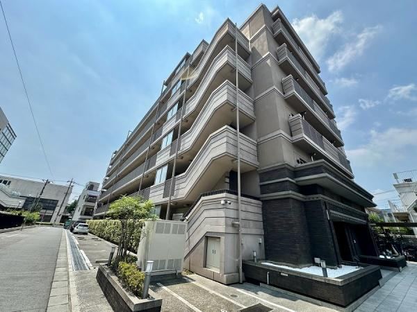 3LDK apartment in Ota Ward, Tokyo - Photo 1