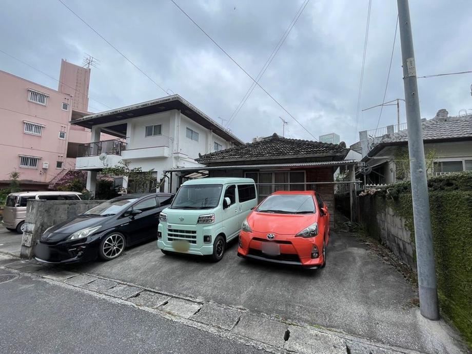 2DK house in Nago, Okinawa - Photo 1