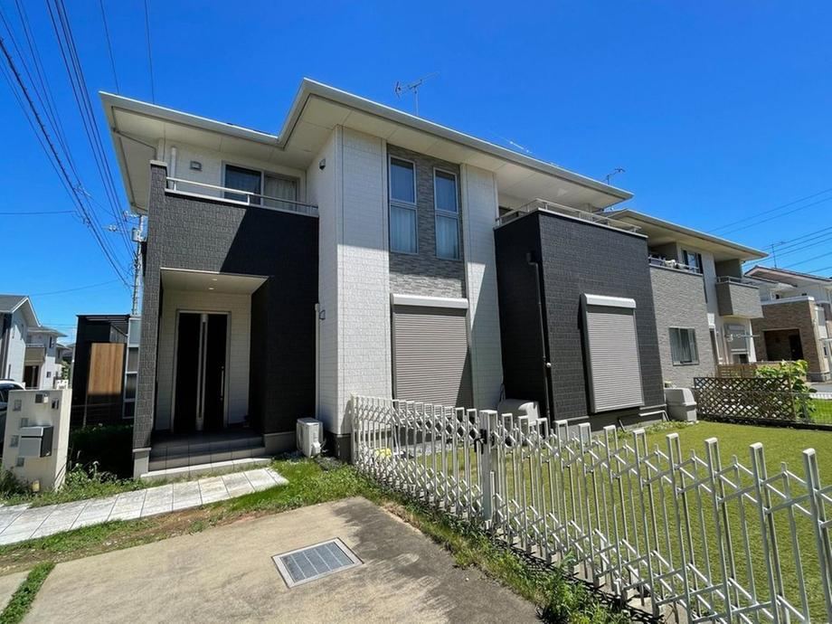 4LDK house in Sano, Tochigi - Photo 1