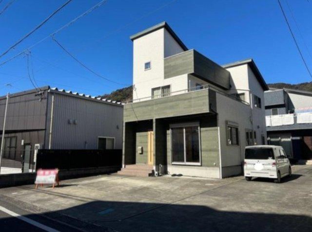 3LDK+S house in Suruga Ward, Shizuoka - Photo 1