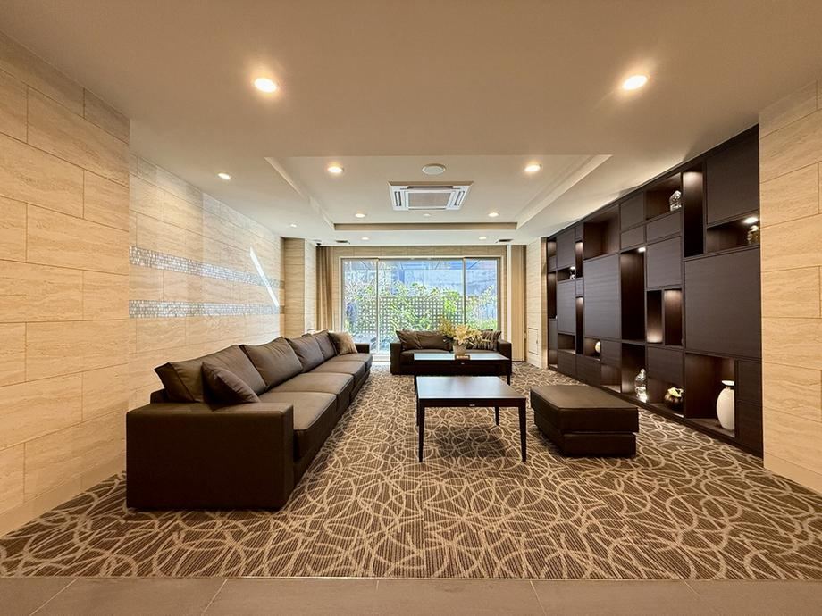 2LDK+S apartment in Gifu, Gifu - Photo 1