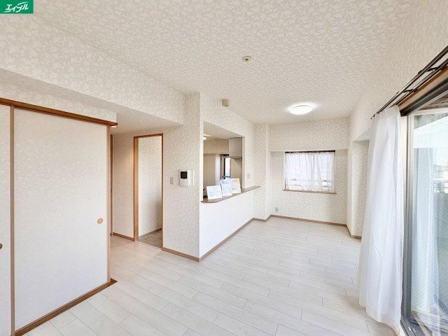 4LDK apartment in Minato Ward, Nagoya, Aichi - Photo 1