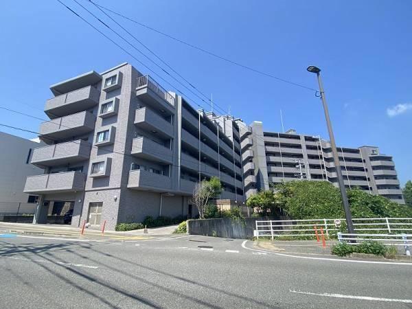 4LDK apartment in Itoshima, Fukuoka - Photo 1