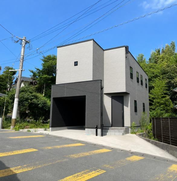 1LDK house in Fukutsu, Fukuoka - Photo 1
