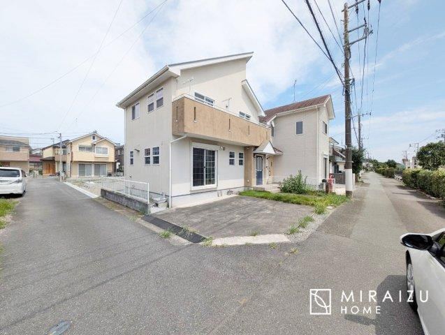 3LDK house in Akishima, Tokyo - Photo 1