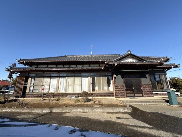 5LDK house in Bando, Ibaraki - Photo 1
