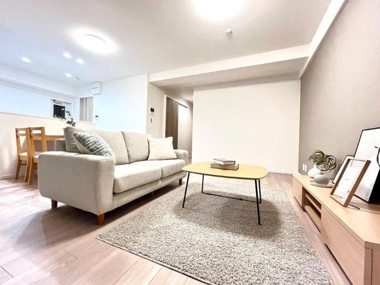 4LDK apartment in Suita, Osaka - Photo 1