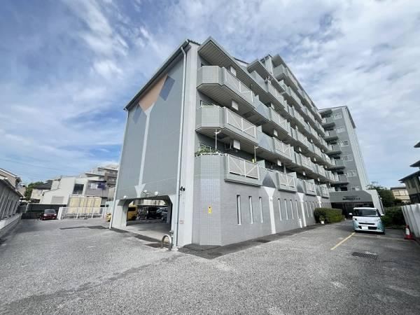 2LDK apartment in Kashiwa, Chiba - Photo 1