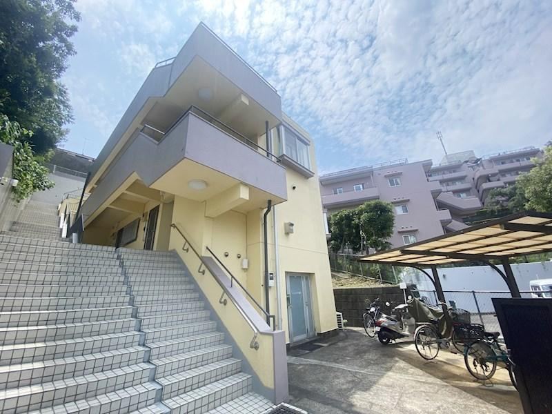 3DK apartment in Kohoku Ward, Yokohama, Kanagawa - Photo 1