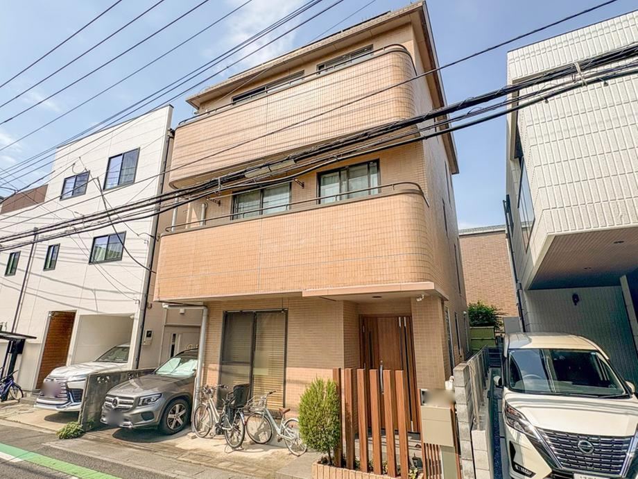 4LDK house in Chuo Ward, Saitama - Photo 1