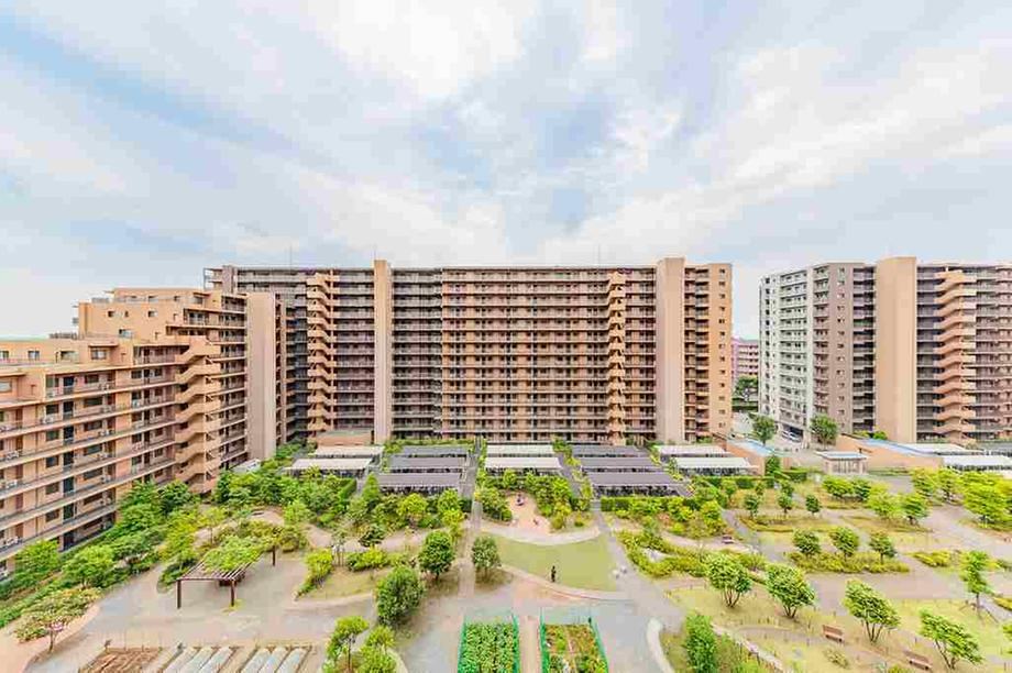 4LDK apartment in Narashino, Chiba - Photo 1