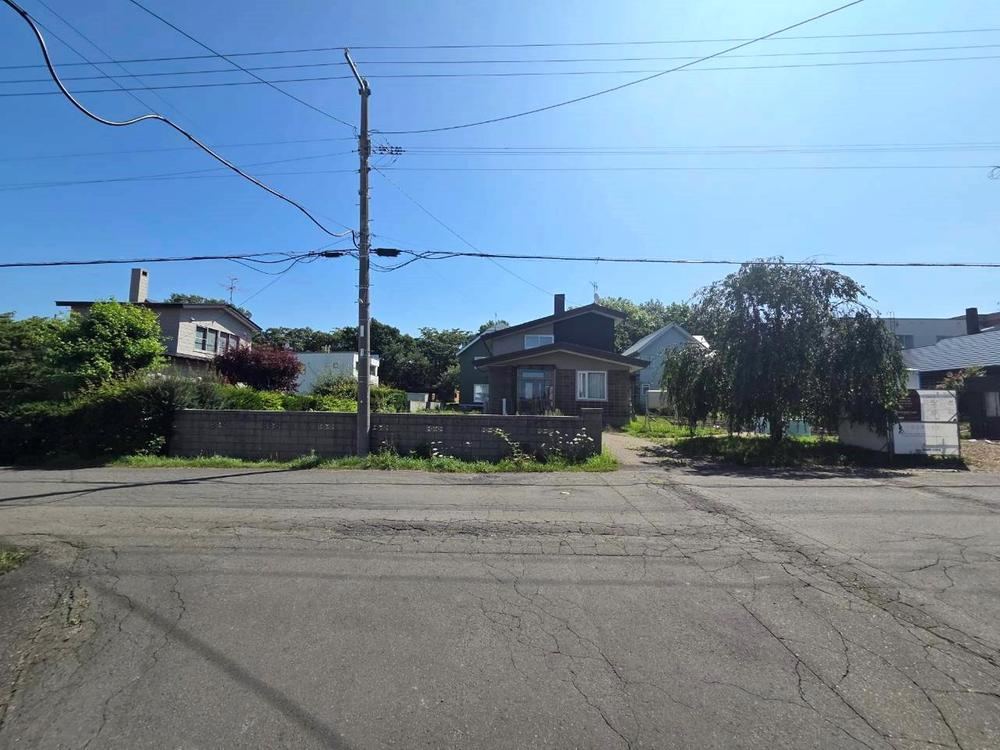586 m² land in Ebetsu, Hokkaido - Photo 1