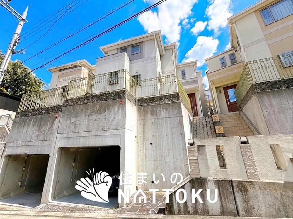4LDK house in Hirakata, Osaka - Photo 1
