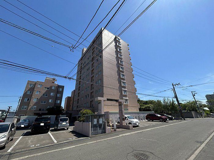 3LDK apartment in Shiroishi Ward, Sapporo, Hokkaido - Photo 1