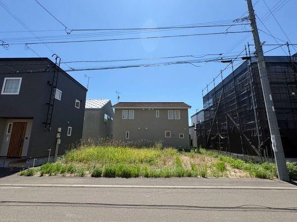 130 m² land in Kita Ward, Sapporo, Hokkaido - Photo 1