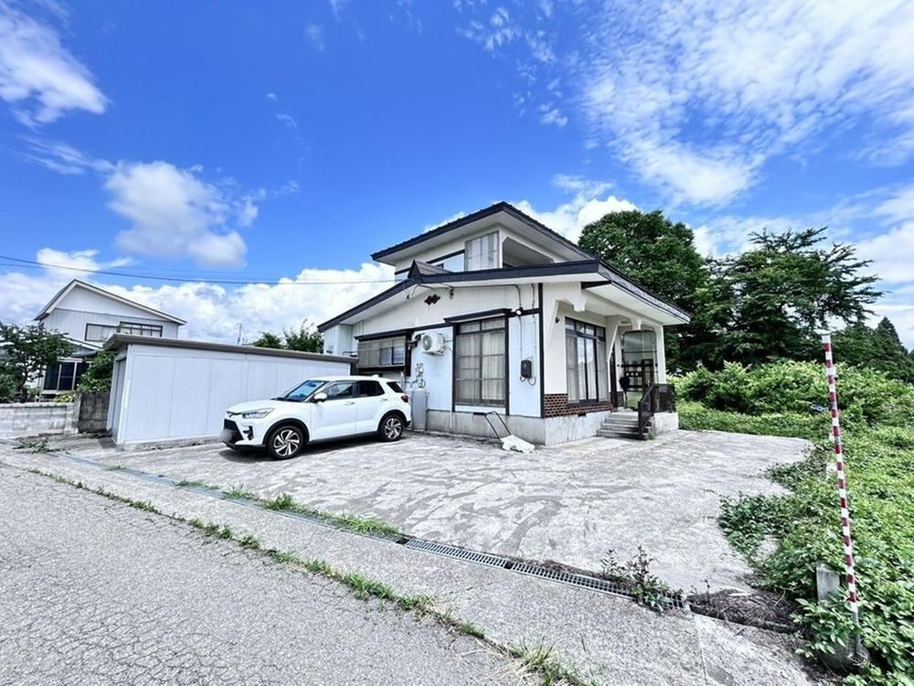 5DK house in Shinjo, Yamagata - Photo 1